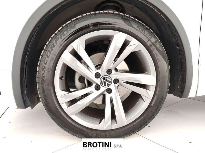 Volkswagen Tiguan 2.0 TDI SCR 110KWR-Line DSG