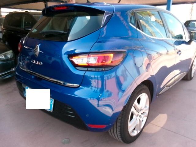 Renault Clio TCe 12V 90 CV 5 porte Moschino Life