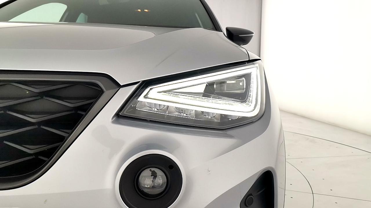 SEAT Arona 2022 - Arona 1.0 tgi FR 90cv