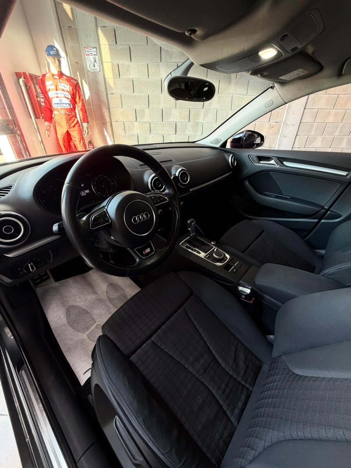 Audi A3 1.6 TDI S tronic -CAMBIO NUOVO