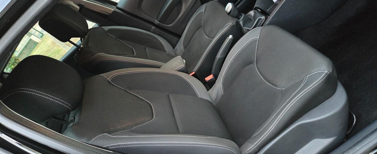 Renault Clio dCi 8V 90 CV 5 porte Moschino Life