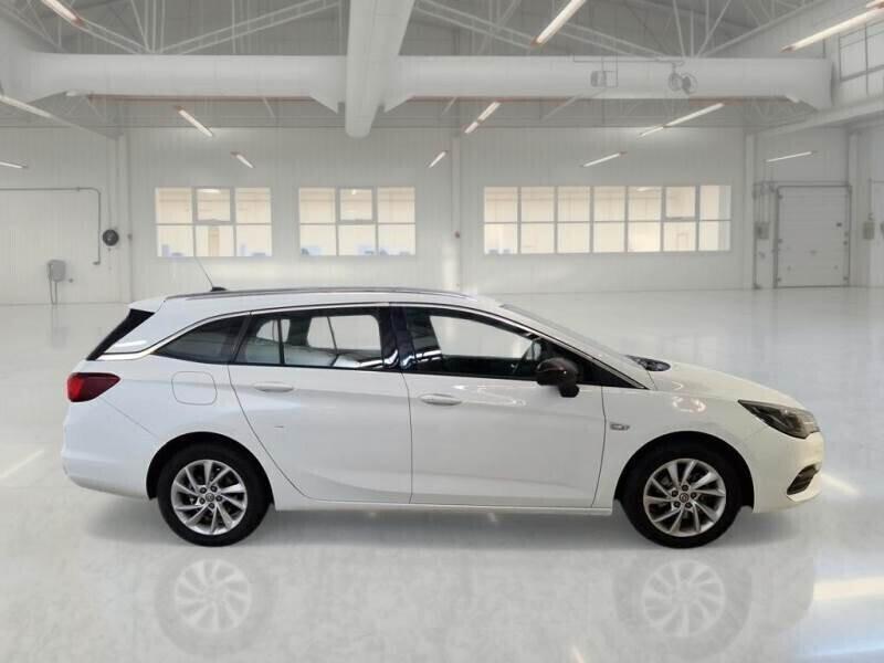 Opel Astra D Iva Esposta Garanzia Finanziabile