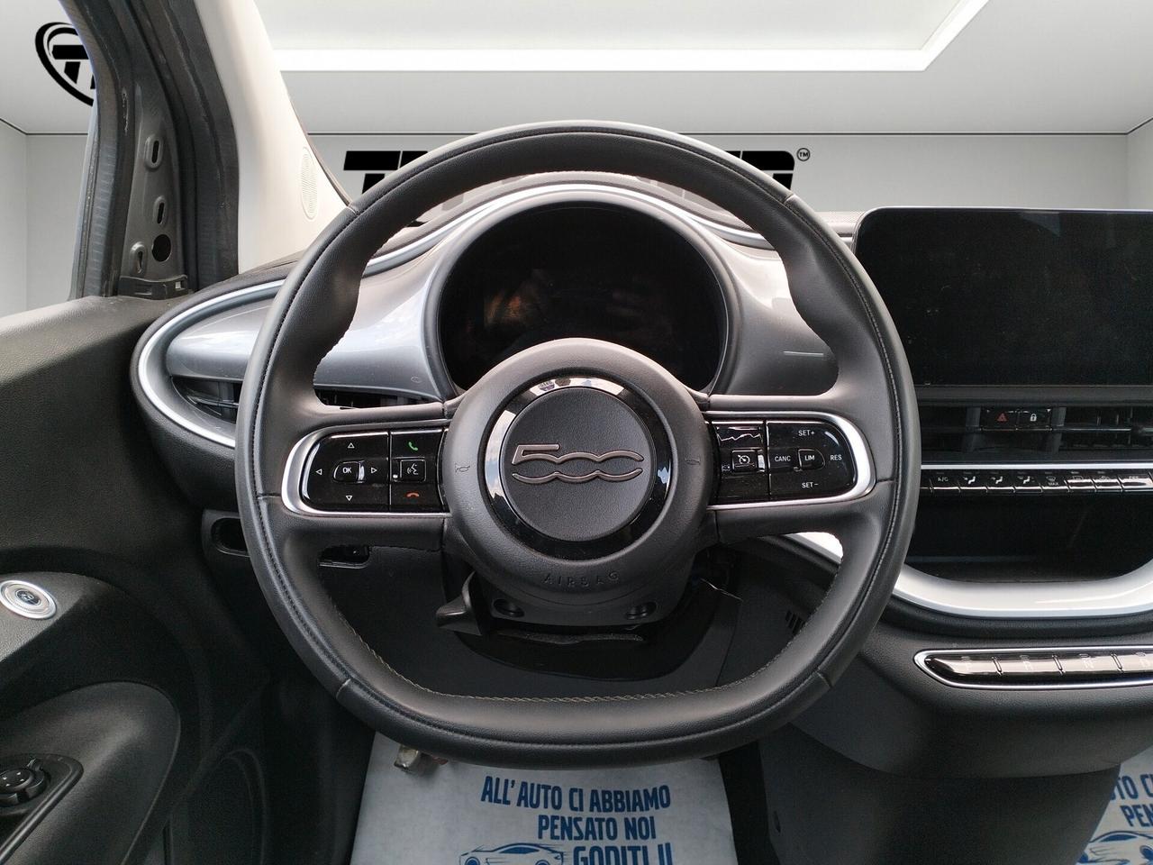 Fiat 500e 42 kWh La Prima - PER OPERATORI DEL SETTORE