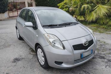 Toyota Yaris 1.0 Benzina 5 porte Full Optional NUOVA