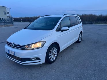 Volkswagen Touran ..7 Posti..2016 diesel 1.6 euro 6