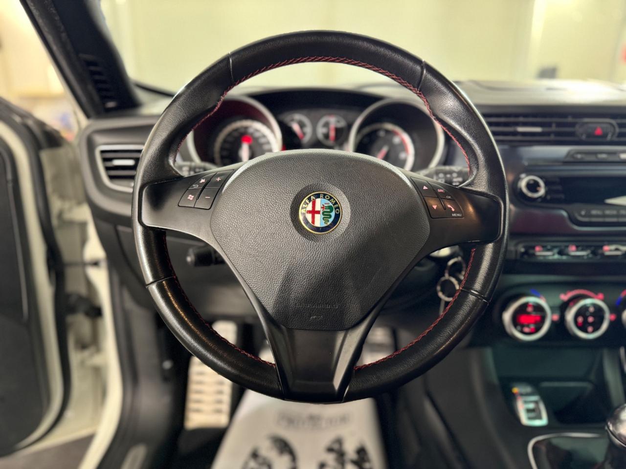Alfa Romeo Giulietta Exclusive FULL OPTIONAL CON TETTO APRIBILE