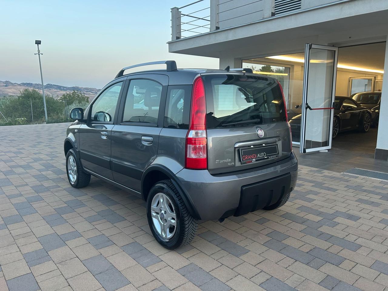 Fiat Panda 1.3 MJT 16V DPF 4x4 Climbing