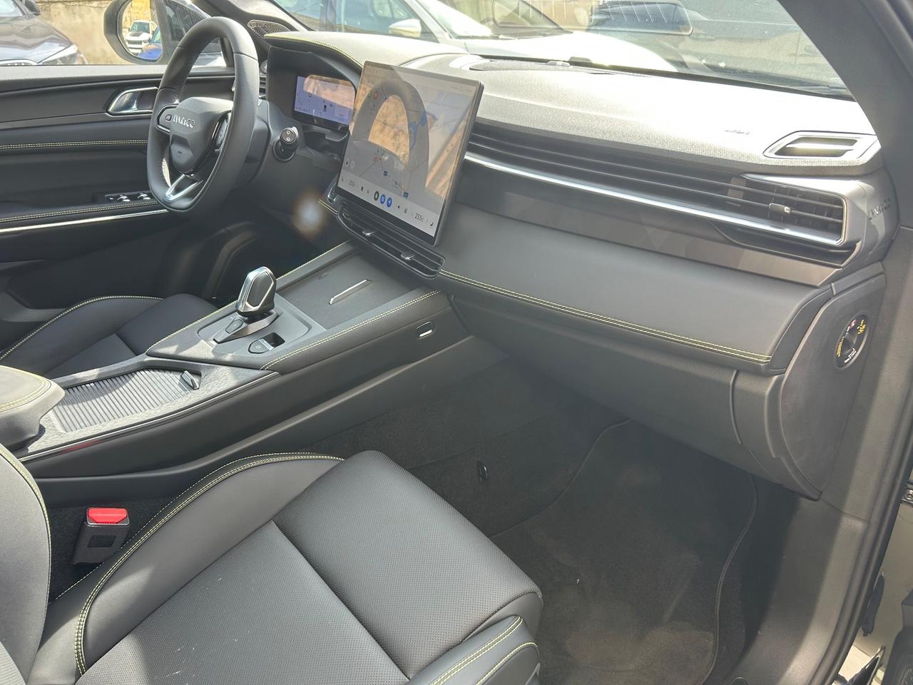 Lynk&co 01 PHEV More