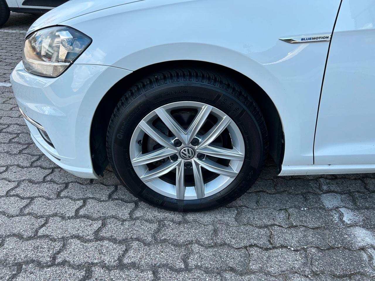 Volkswagen Golf 5p 1.5 tgi Executive 130cv dsg