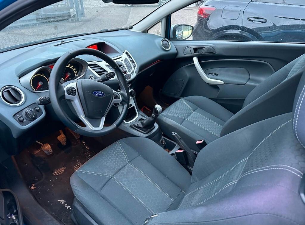 Ford Fiesta 1.6 TDCi 90CV Titanium