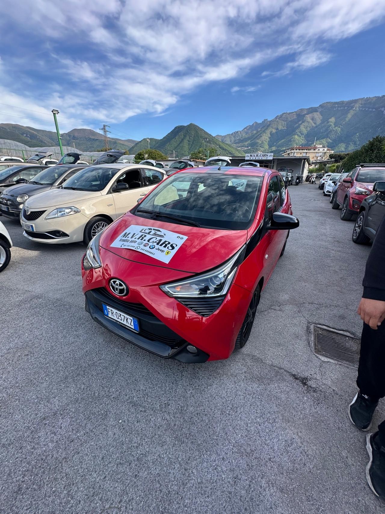 Toyota Aygo 1.0 VVT-i 72 CV 5 porte x-play MMT