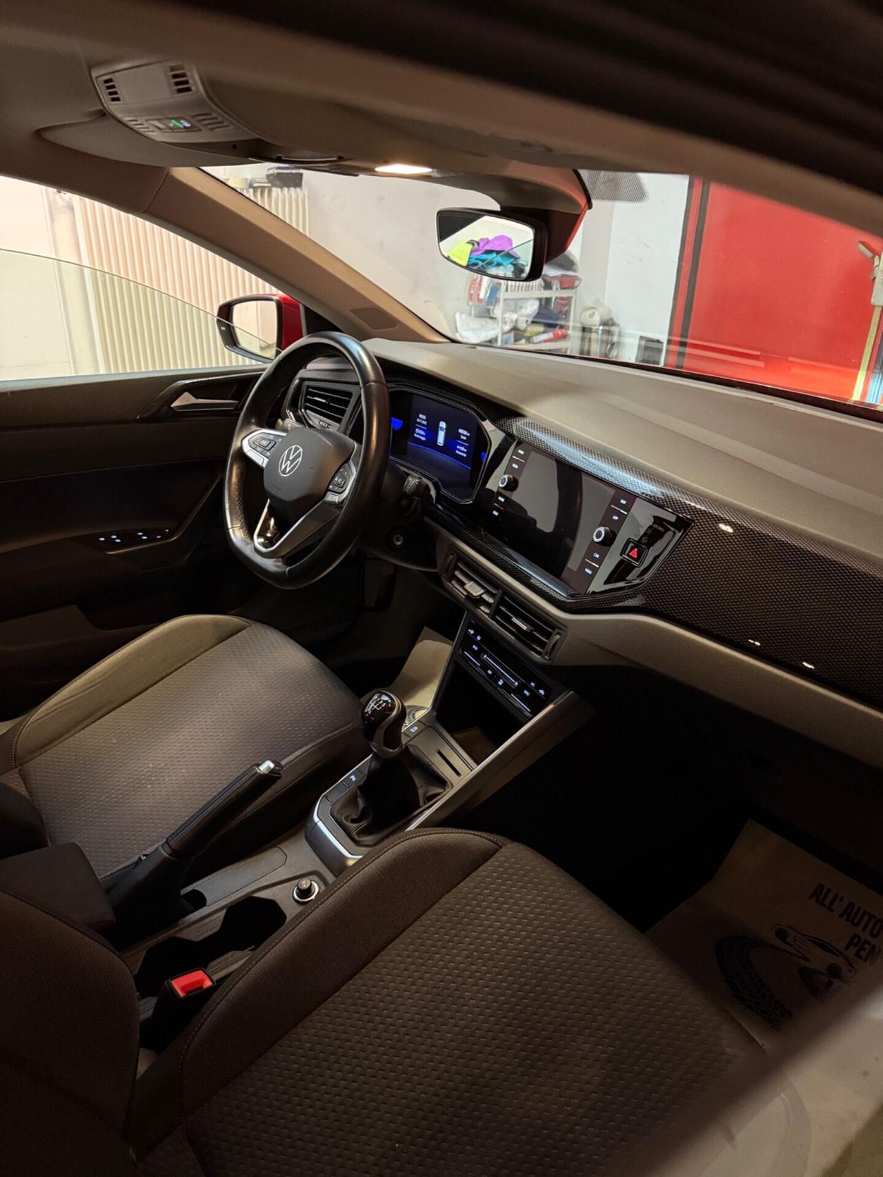 VOLKSWAGEN POLO 1.0 TSI 5p. 95 cv turbo NEOPATENTATI