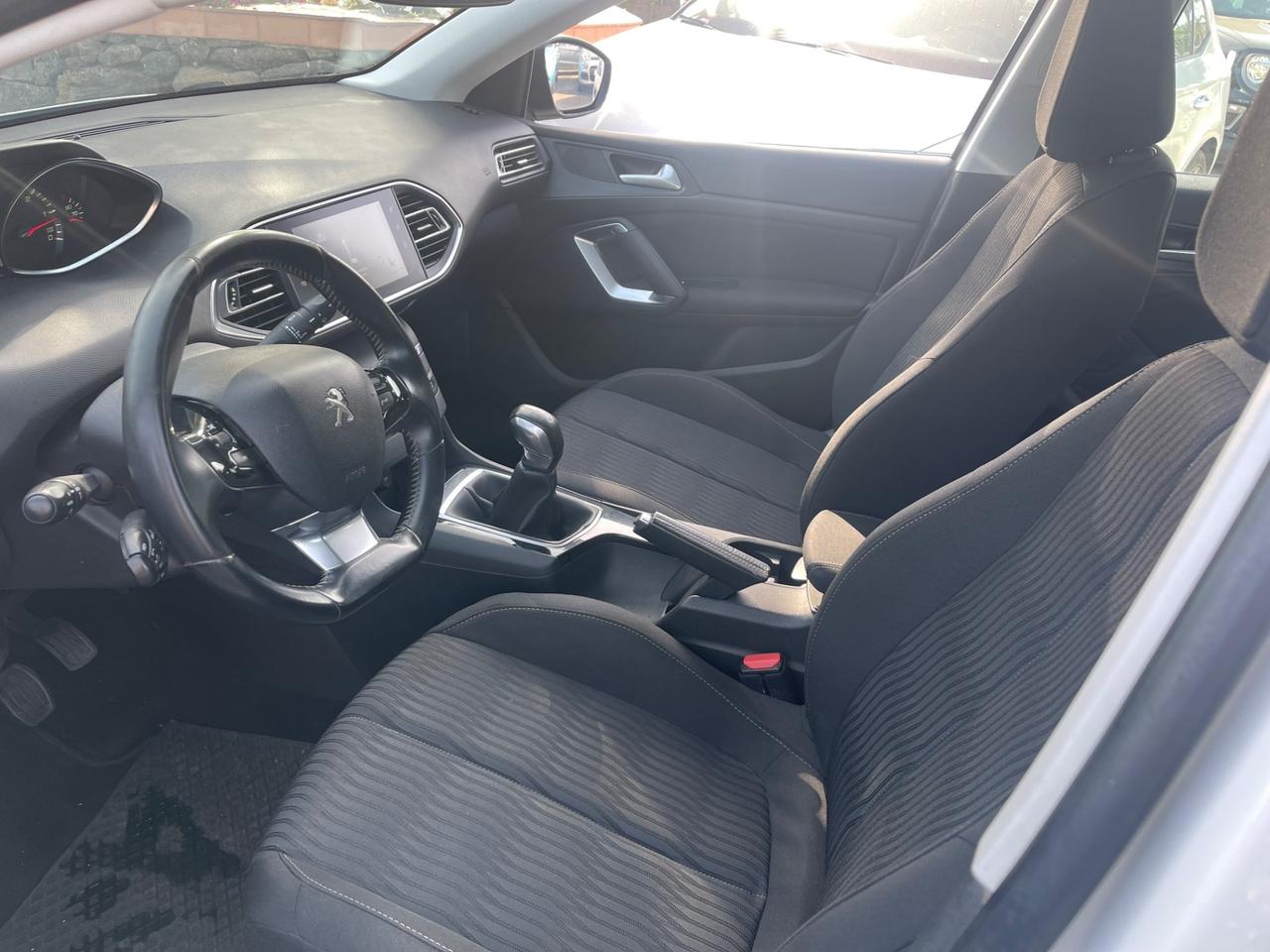 Peugeot 308 BlueHDi 120 S&S Business