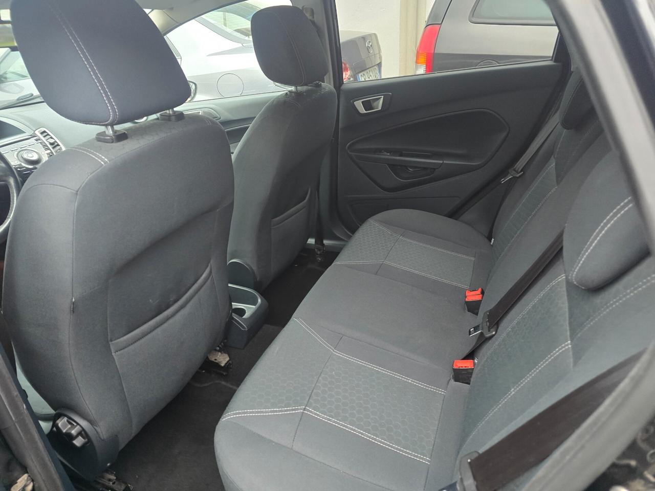 Ford Fiesta 1.4 TDCi 70CV 5 porte Titanium