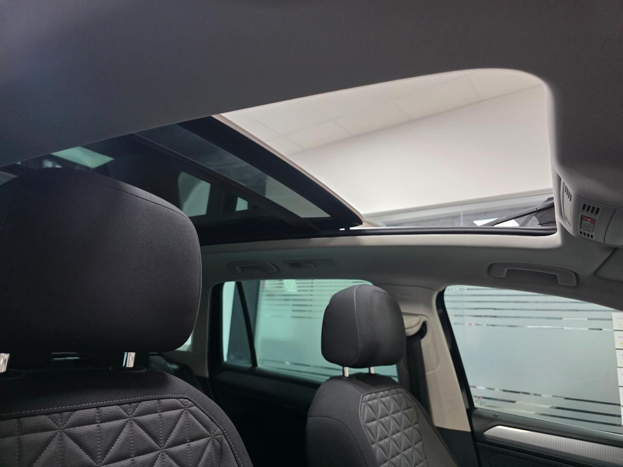 Volkswagen Tiguan 2.0 TDI 150 CV SCR DSG Elegance