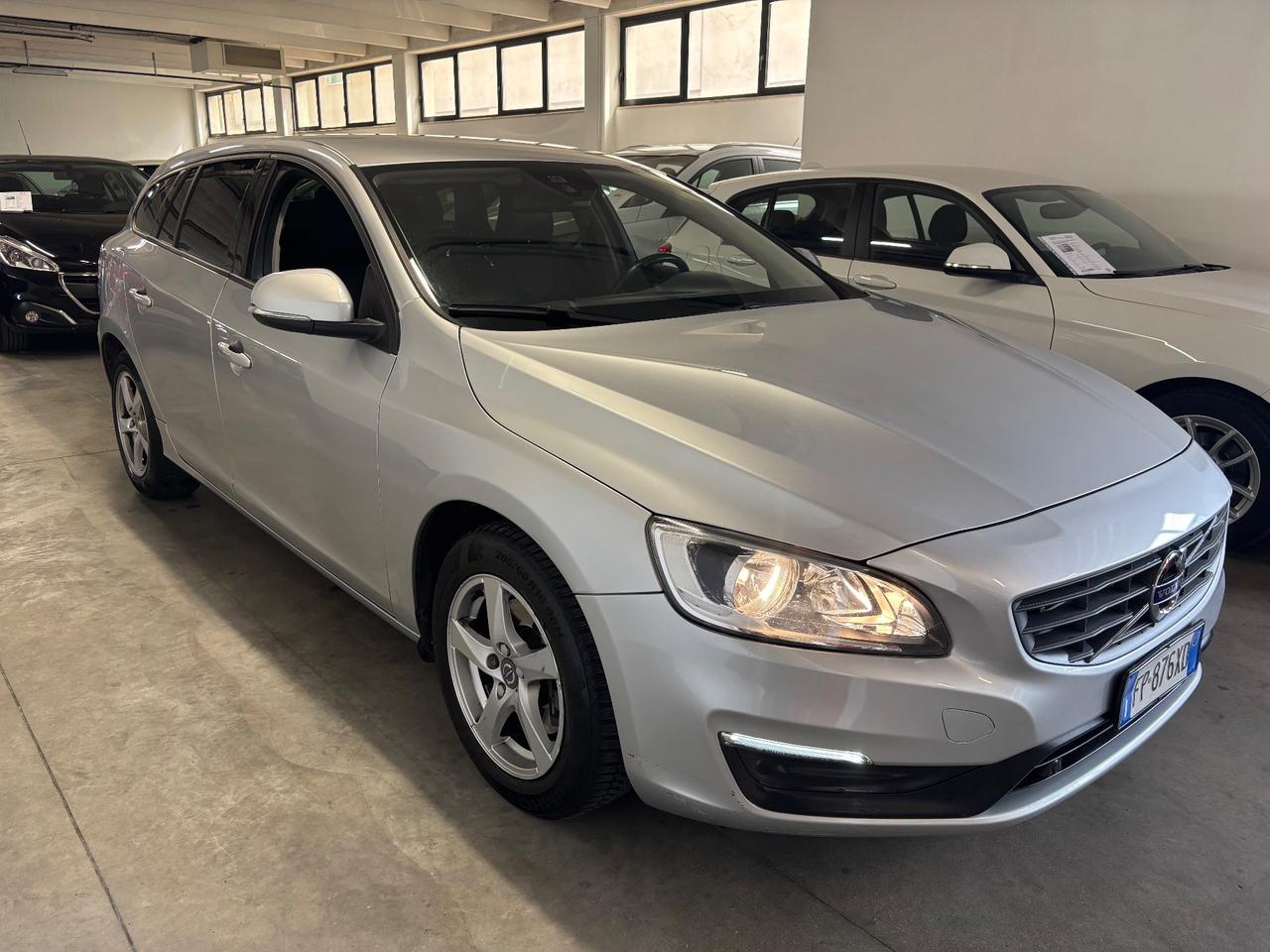 Volvo V60 D2 Geartronic R-design