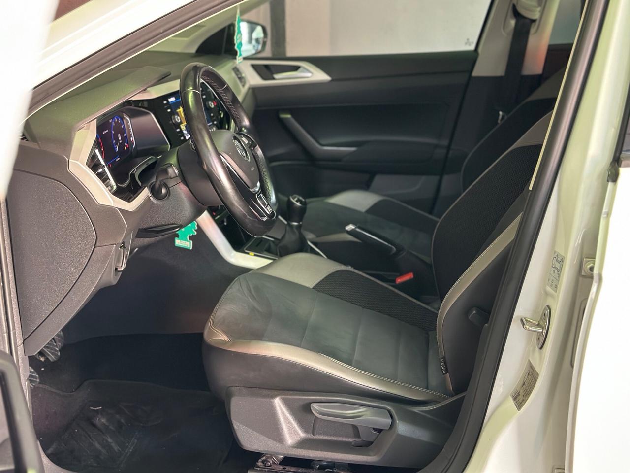 Volkswagen Polo 1.0 TSI 115 CV R-LINE