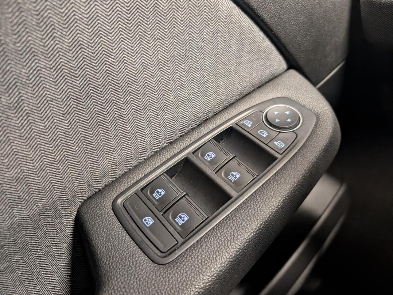 Renault Clio TCe 90 CV 5 porte TECNO FINANZIABILE