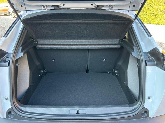 PEUGEOT 2008 Hybrid 145 e-DCS6 Allure KM 0