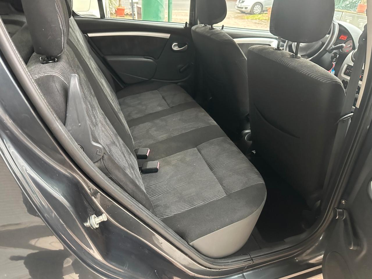 Dacia Sandero 1.4 GPL (12 RATE)