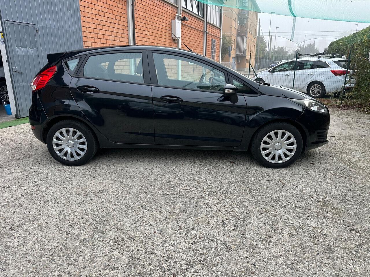 Ford Fiesta 1.5 TDCi 75CV 5 porte Titanium