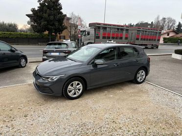 VOLKSWAGEN Golf 1.0 eTSI EVO DSG Life NEOPATENTATI