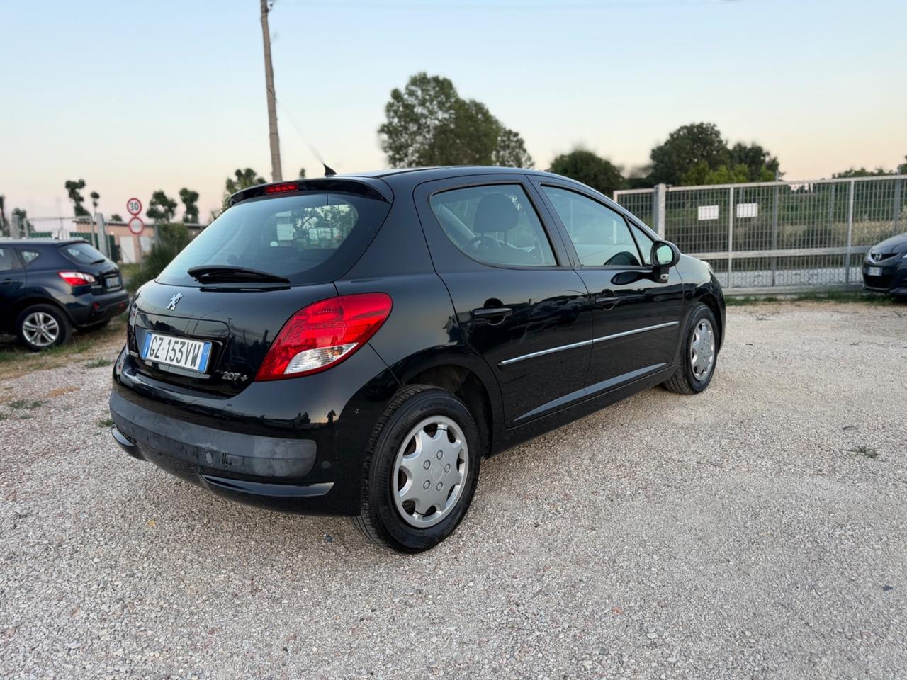 Peugeot 207 Plus 1.4 8V 75CV 5p. ECO GPL