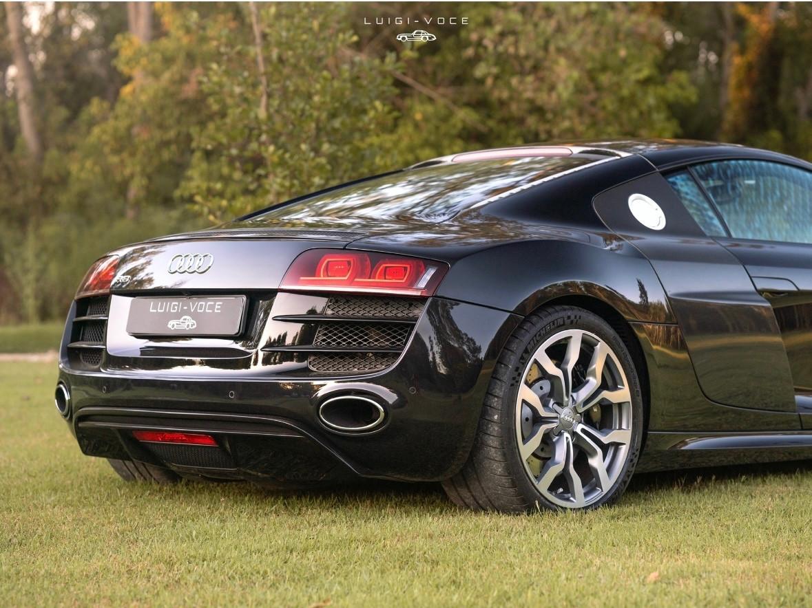 Audi R8 5.2 V10 FSI quattro R tronic