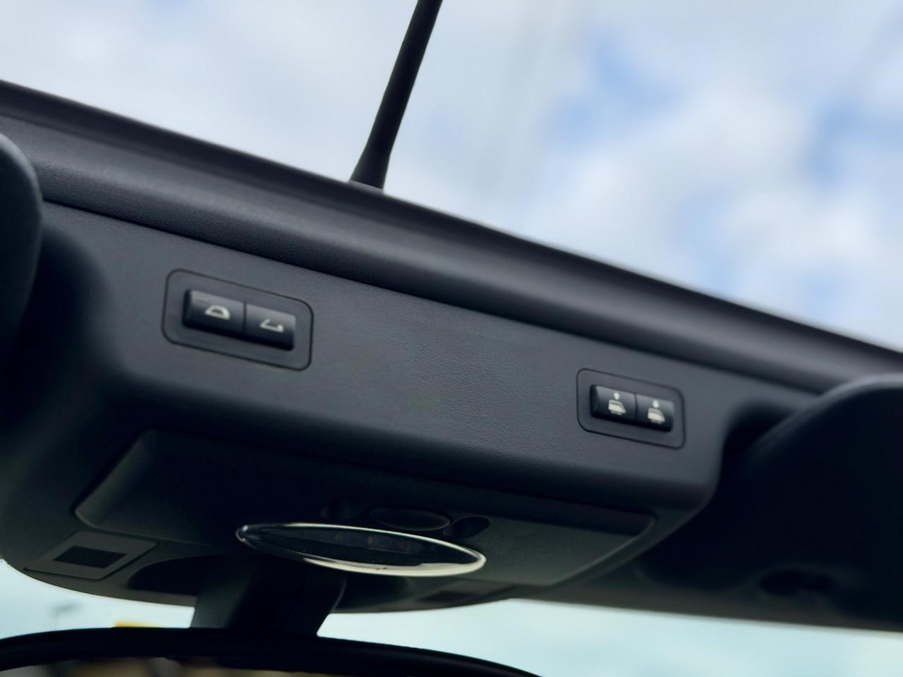 Mini 1.6 16V One Sidewalk Cabrio