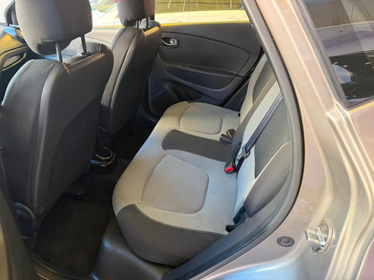 Renault Captur 1.5cc diesel 12 mesi garanzia-2015