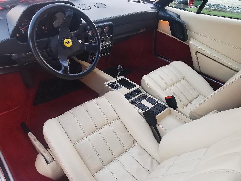 Ferrari 328 GTB (solo 1340 esemplari prodotti)