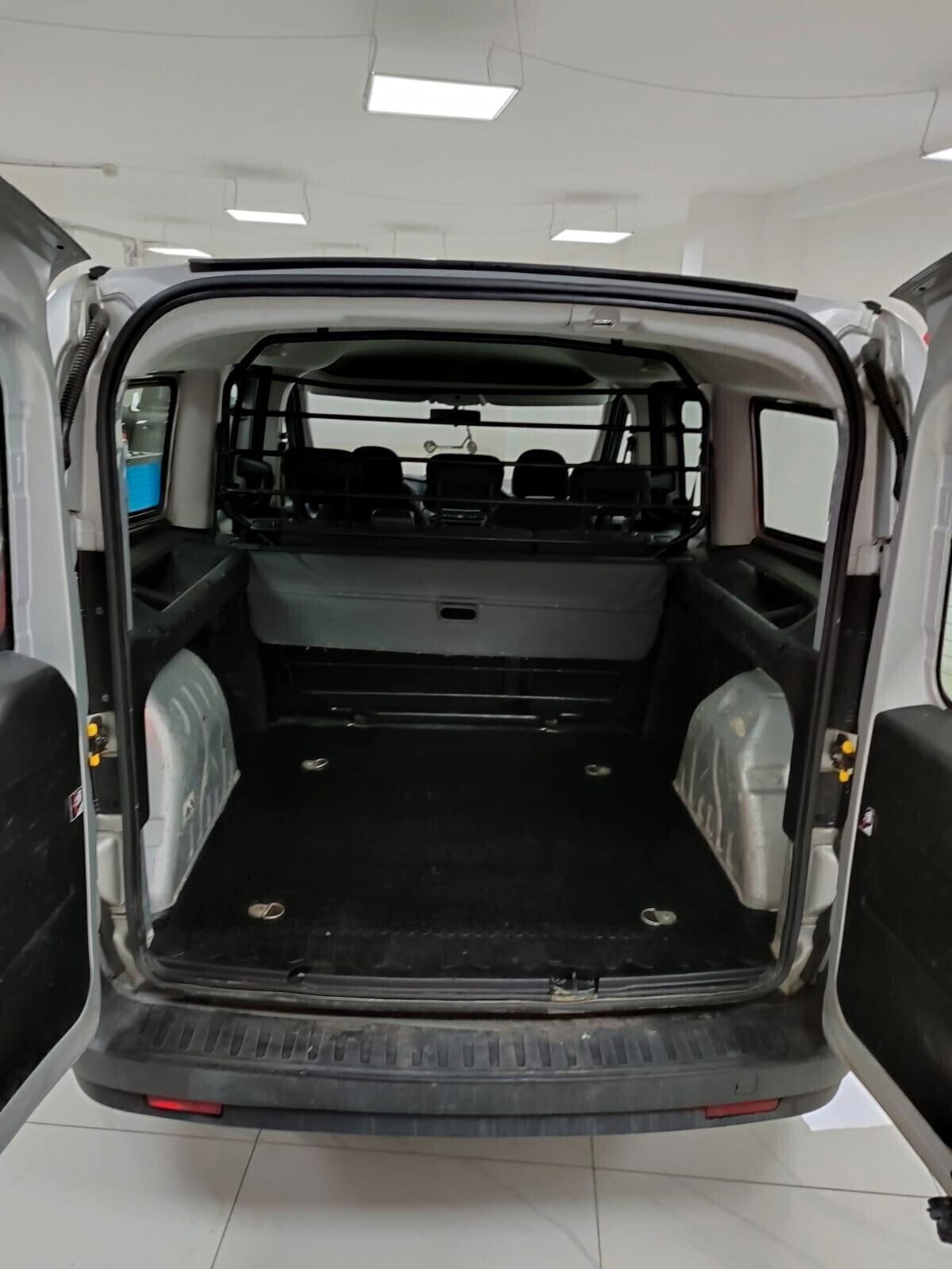 FIAT DOBLO 1.6 DIESEL DOPPIE PORTE, USATO GARANTITO