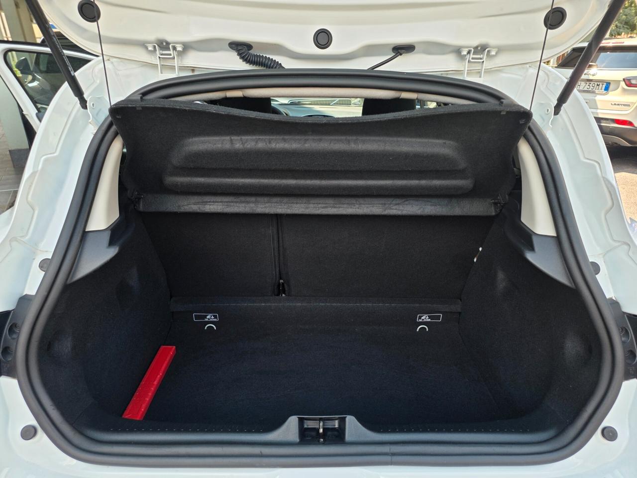 Renault Clio 0.9 TCE 75cv Moschino / UNICOPROPRIETARIO
