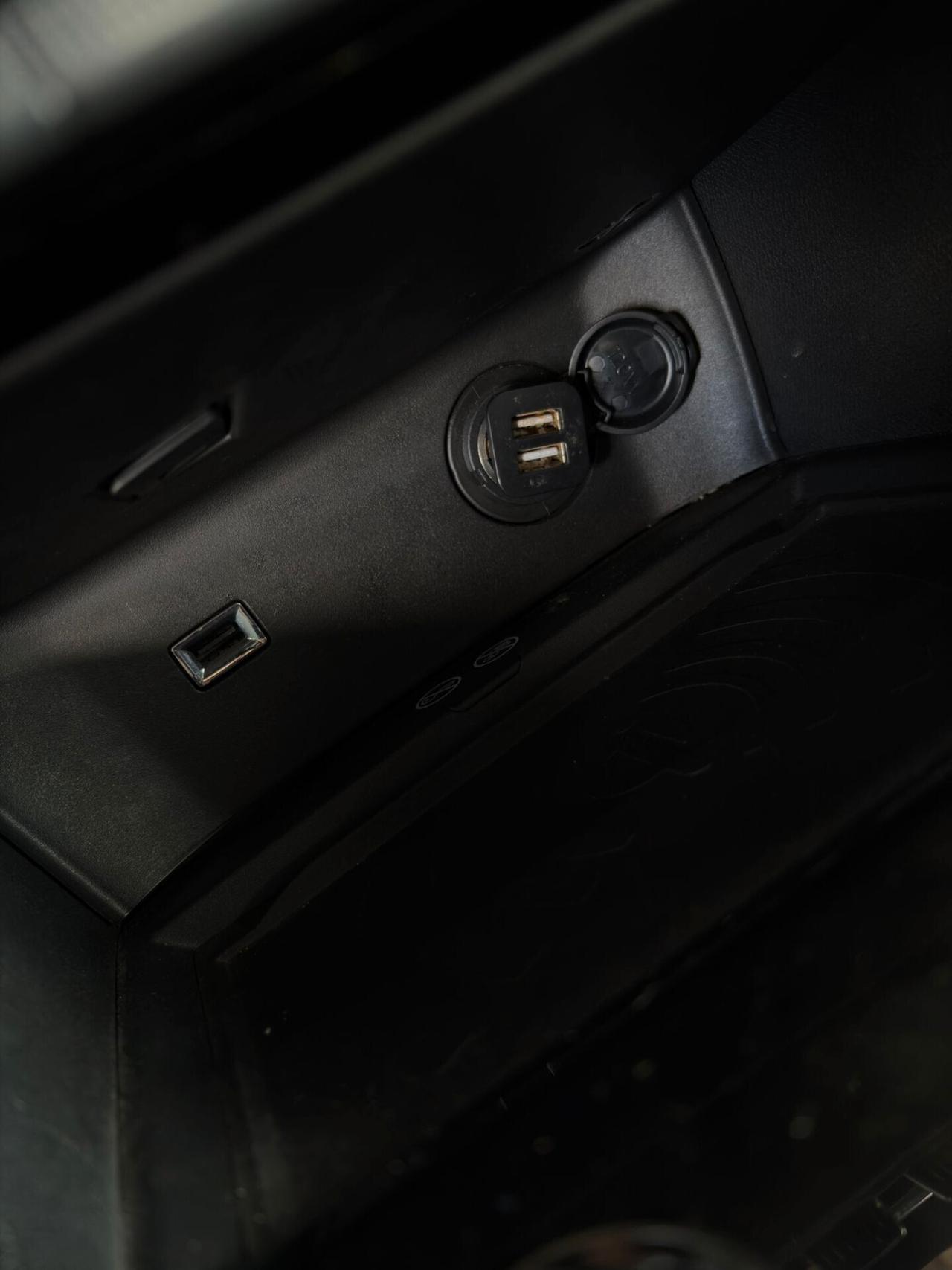 Peugeot 3008 HDi 130 S&S EAT8 Allure
