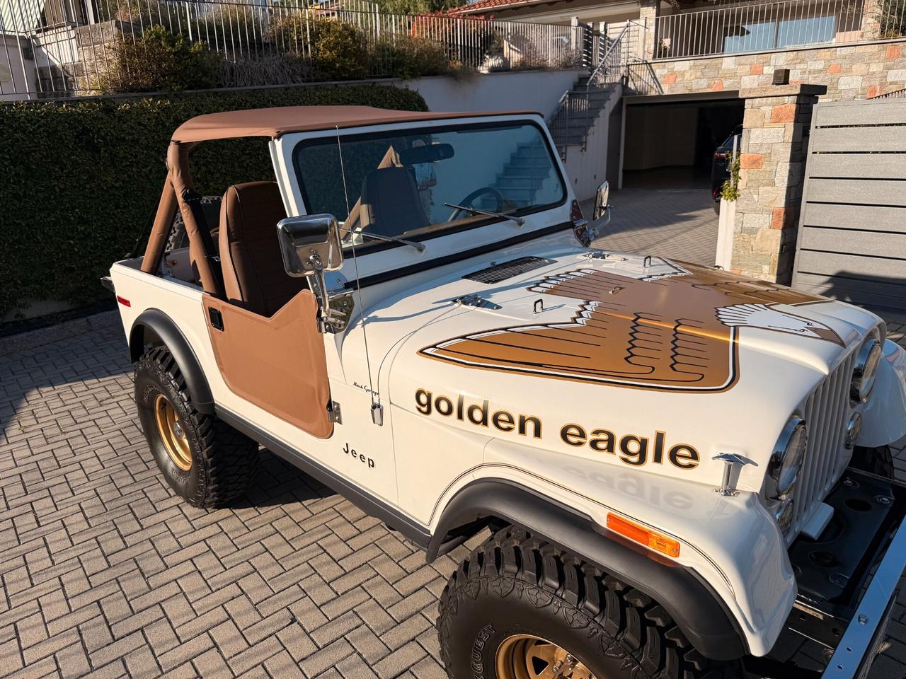 Jeep CJ-7 Golden Eagle