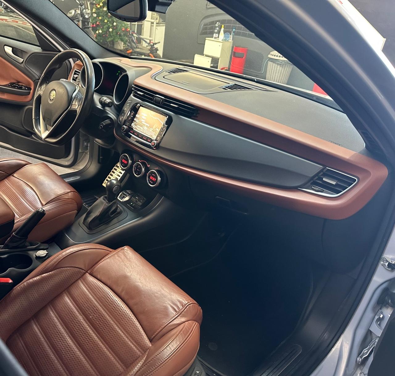 Alfa Romeo Giulietta 1750 Turbo TCT Quadrifoglio Verde