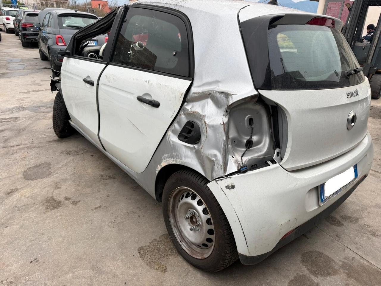 Smart ForFour 1,0 sinistrato - 2017