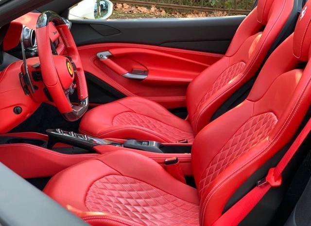 FERRARI F8 Spider "SPEDIZIONE SU RICHIESTA IN TUTTO IL MONDO"