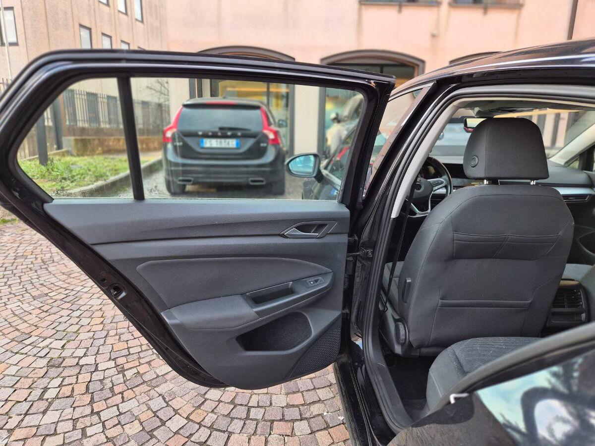 Volkswagen Golf 1.5 etsi evo Life 150cv dsg