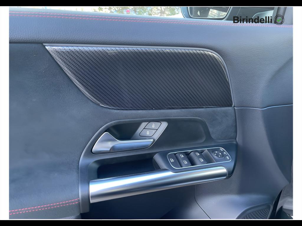 Mercedes-Benz GLA (H247) - GLA 200 d Automatic Premium