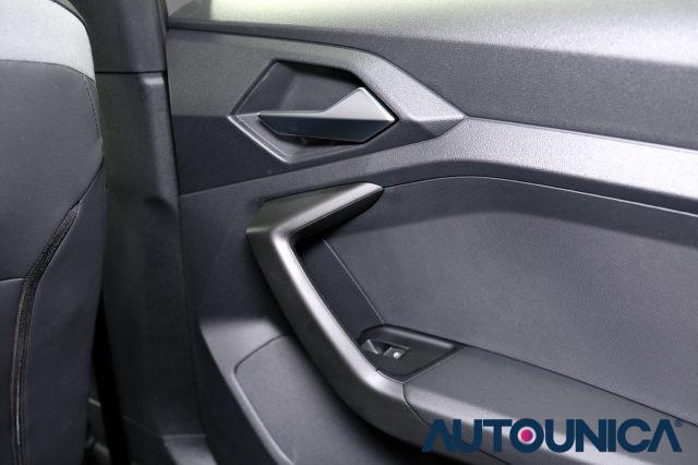 AUDI A1 ALLSTREET 30 TFSI S TRONIC IDENTITY CONTRAST