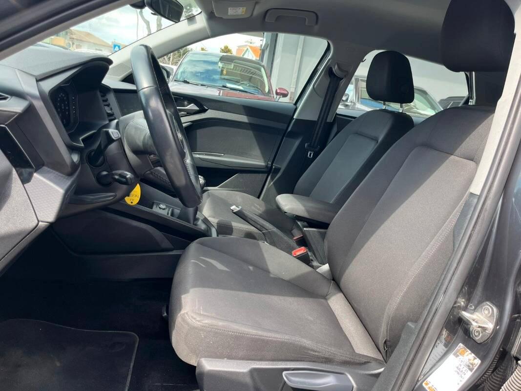 Audi A1 25 1.0 tfsi Admired