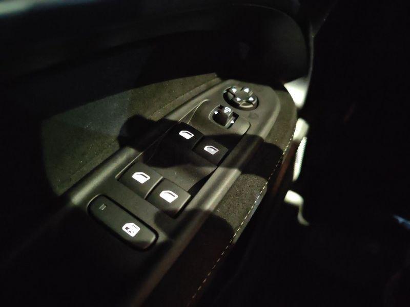 Alfa Romeo Junior Junior 1.2 145 CV Hybrid eDCT6 Milano Cortina 2026