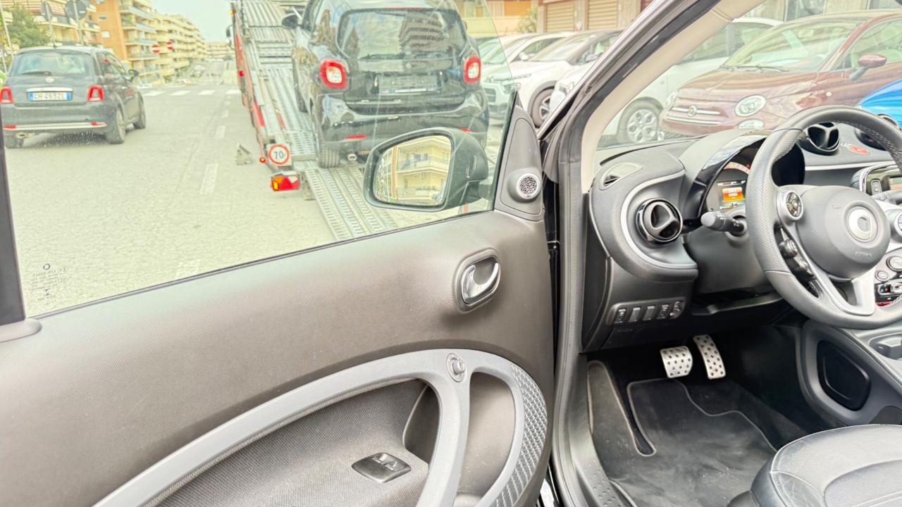 Smart ForTwo 90 0.9 T twinamic cabrio Prime LED NAVI KAMERA JBL PACCHETTO BRABUS PDC