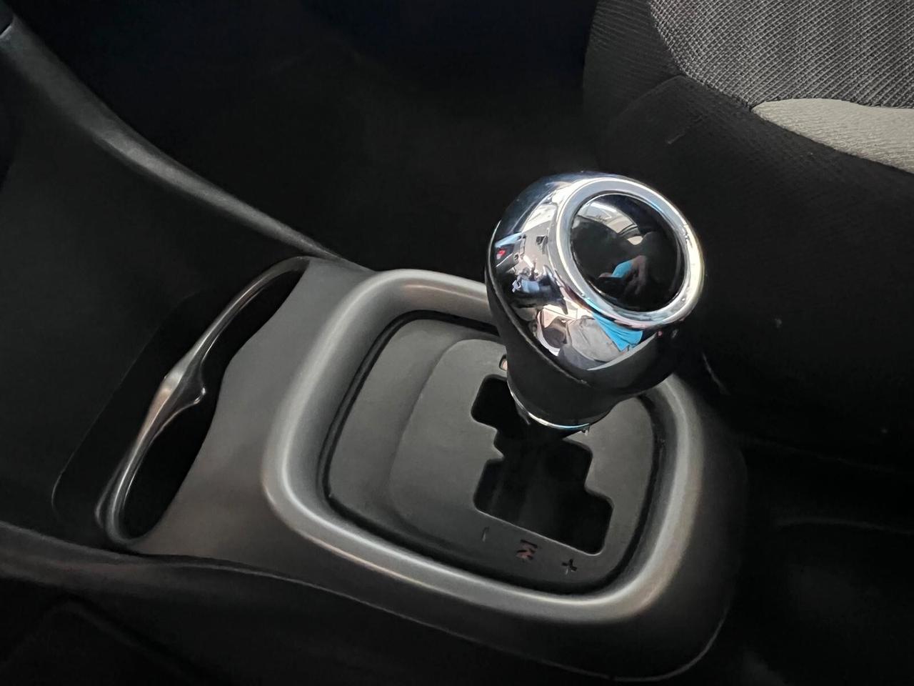 Toyota Aygo 1.0 AUTOMATICA X-PLAY*NO VINCOLI DI FINANZIIAMWNTO*AZIENDALE NAVI UNIPRO