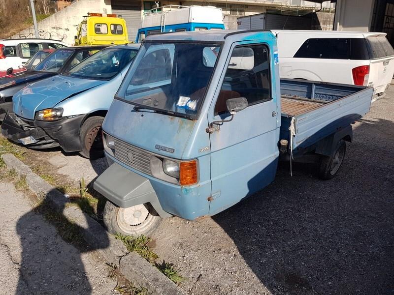 Piaggio Ape TM P703