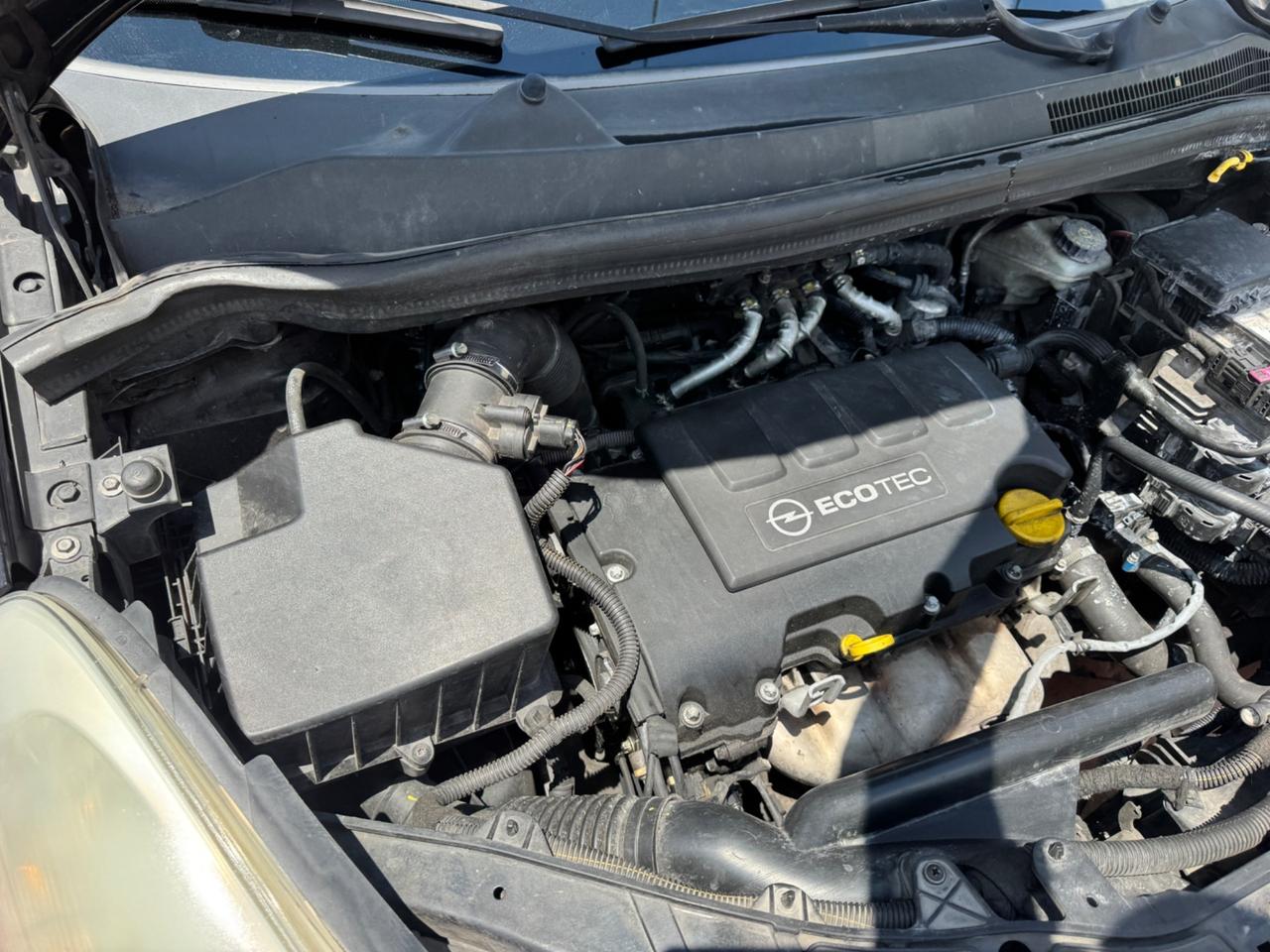 Opel Corsa 1.2 85CV GPL consegna tutta Italia