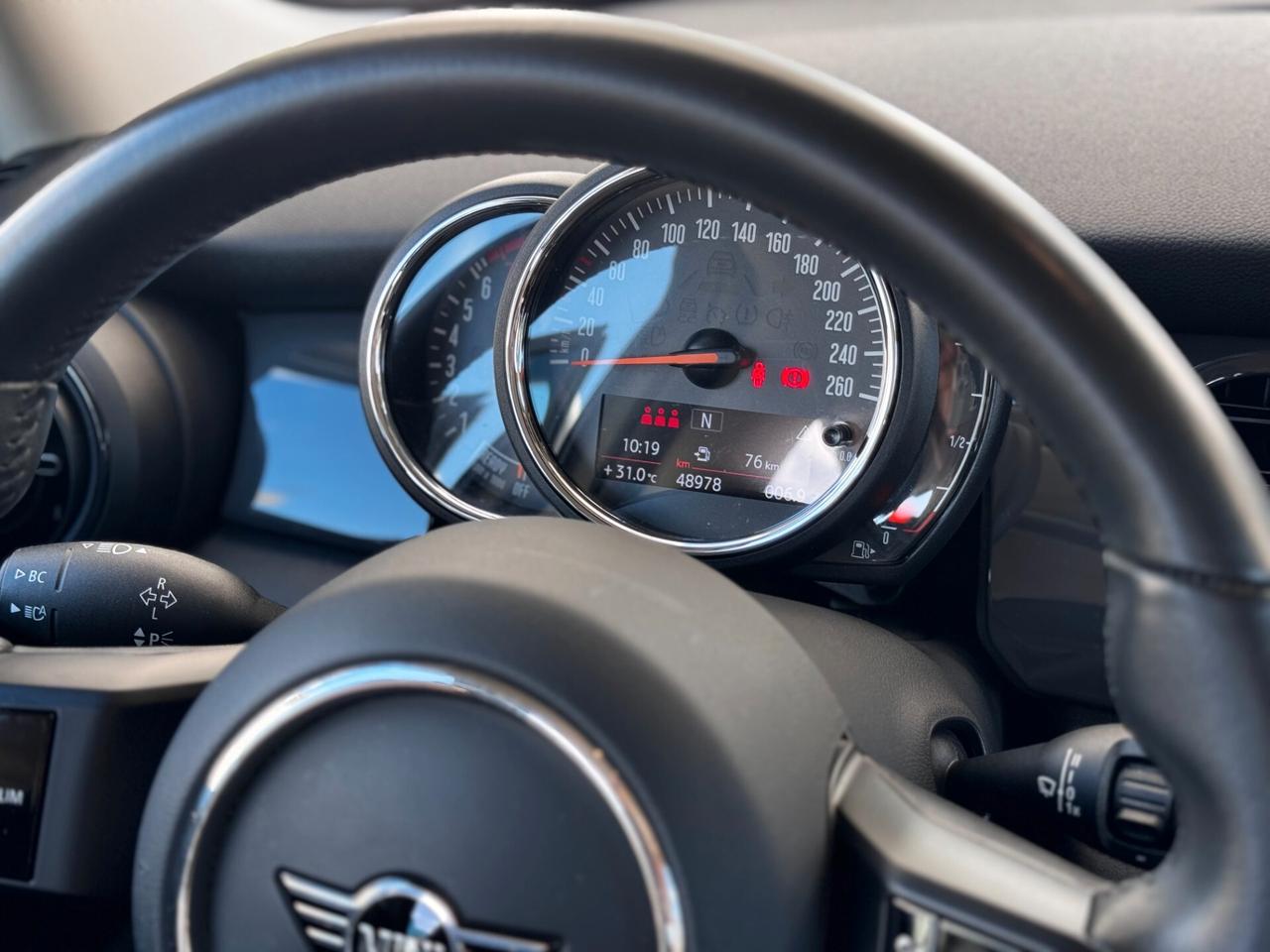 Mini 1.5 Cooper Essential, Aziendale, Iva deducibile