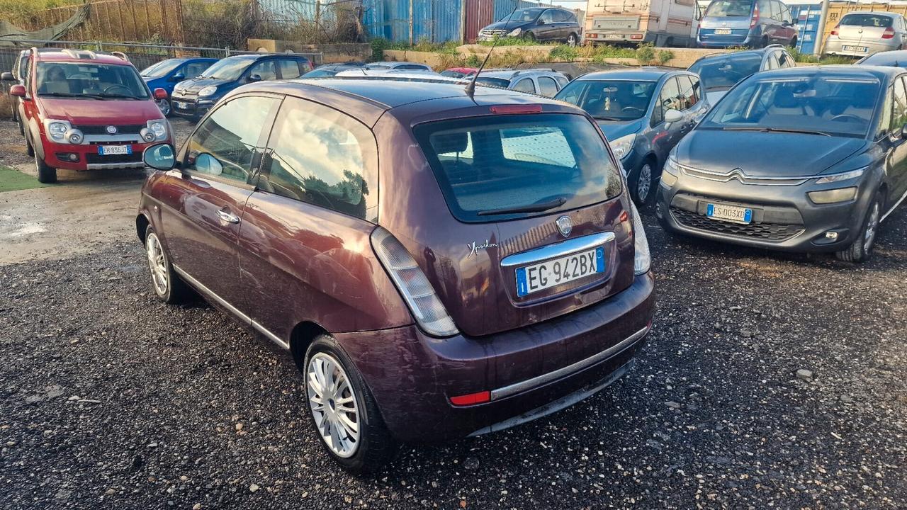 Lancia Ypsilon 1.2 69 CV Unyca euro 5 neopatentati