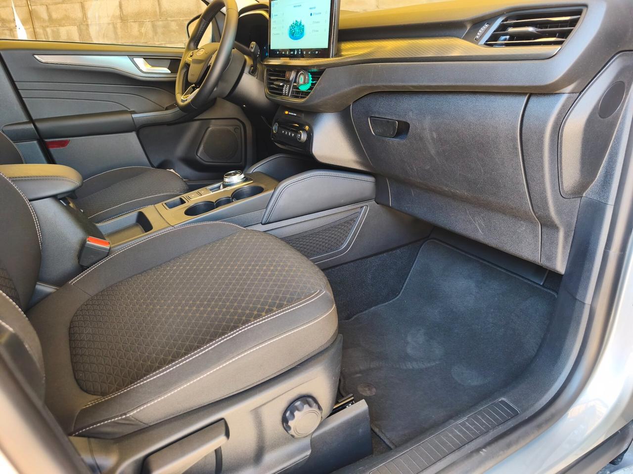 Ford Kuga 2.5 Full Hybrid 180 CV CVT 2WD Titanium